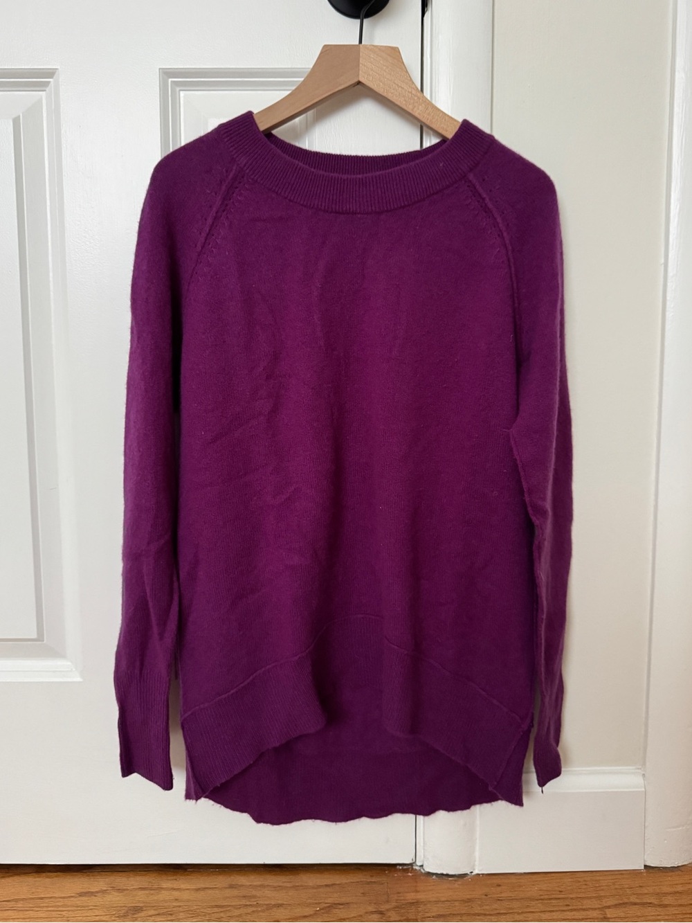 C by Bloomingdale's Crewneck 100% Cashmere Sweater Grape Purple XS